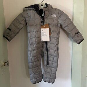 Northface baby snowsuit 6-12mo